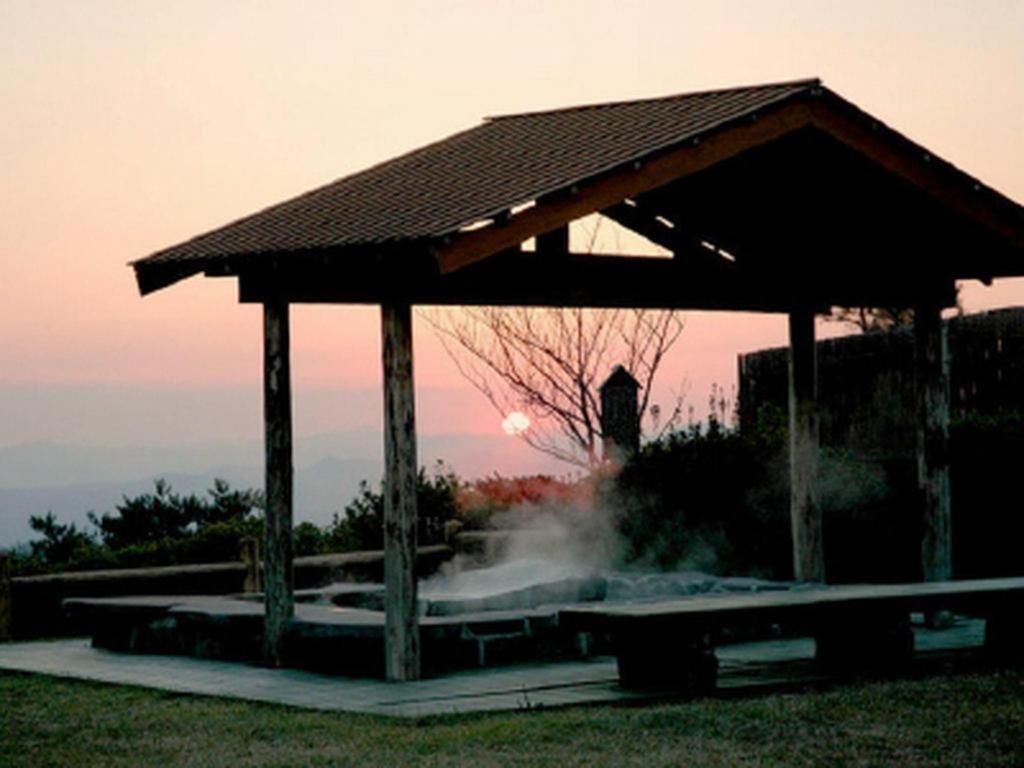 Готель Kirishima Onsen Ryokojin Sanso Екстер'єр фото