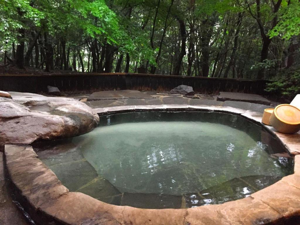 Готель Kirishima Onsen Ryokojin Sanso Екстер'єр фото