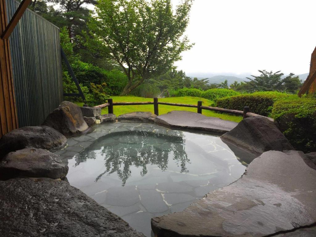 Готель Kirishima Onsen Ryokojin Sanso Екстер'єр фото